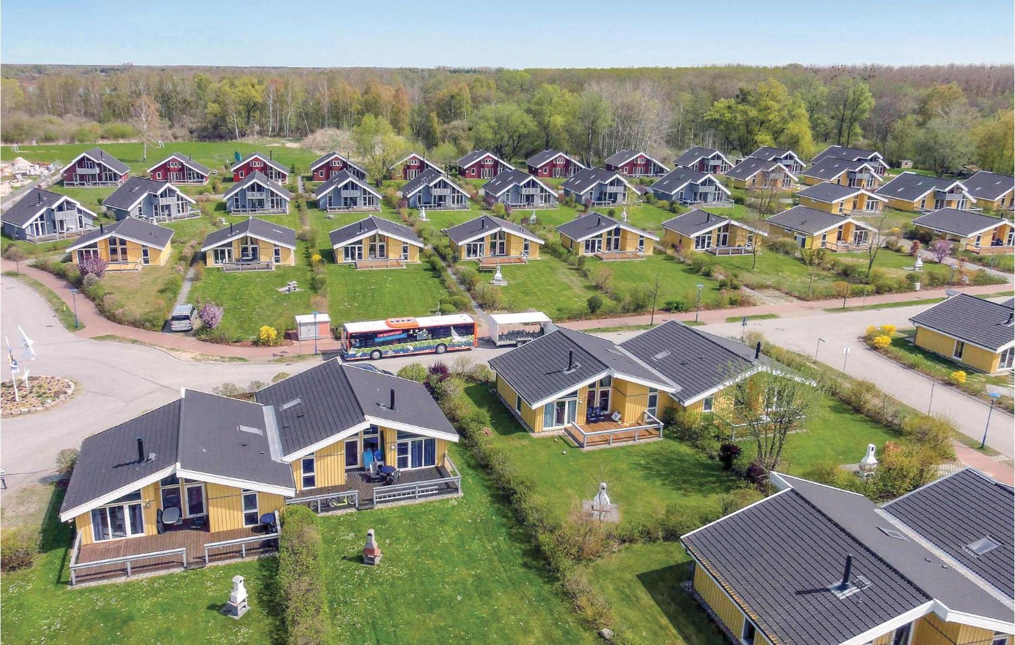 2 Bedroom Nice Home In Rechlin Exterior foto