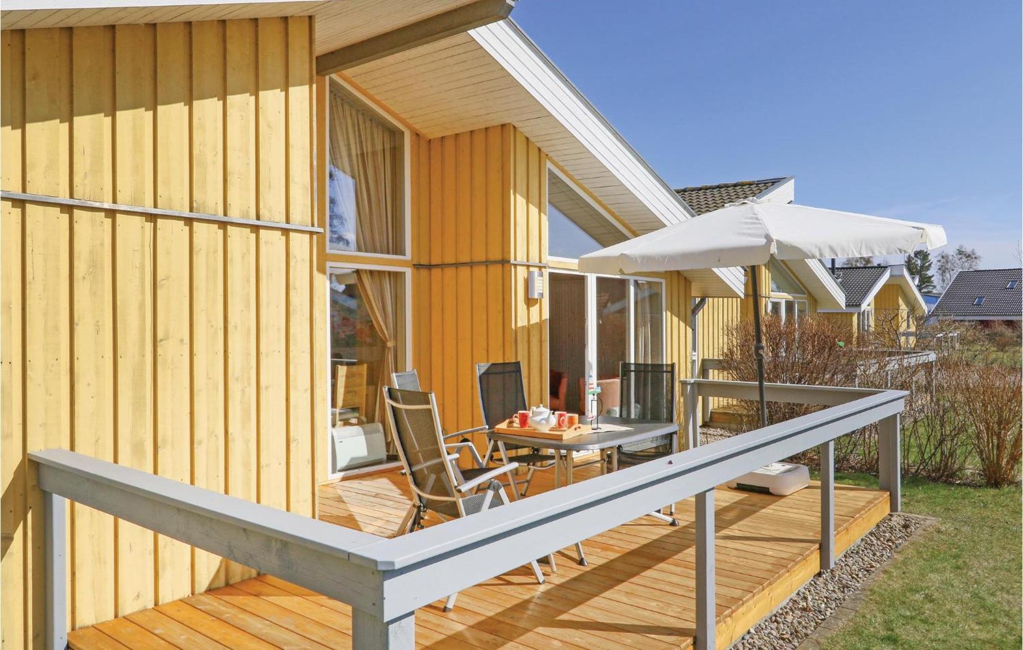 2 Bedroom Nice Home In Rechlin Exterior foto